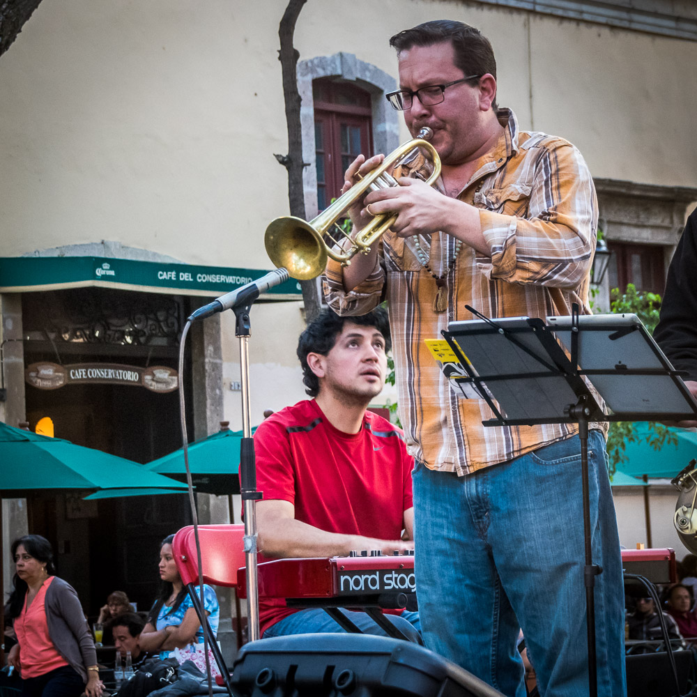 Juan Alzate (saxofones), David Blink (trumpeta), Flavio Meneses (bajo) y Fernando Mendoza (batería)