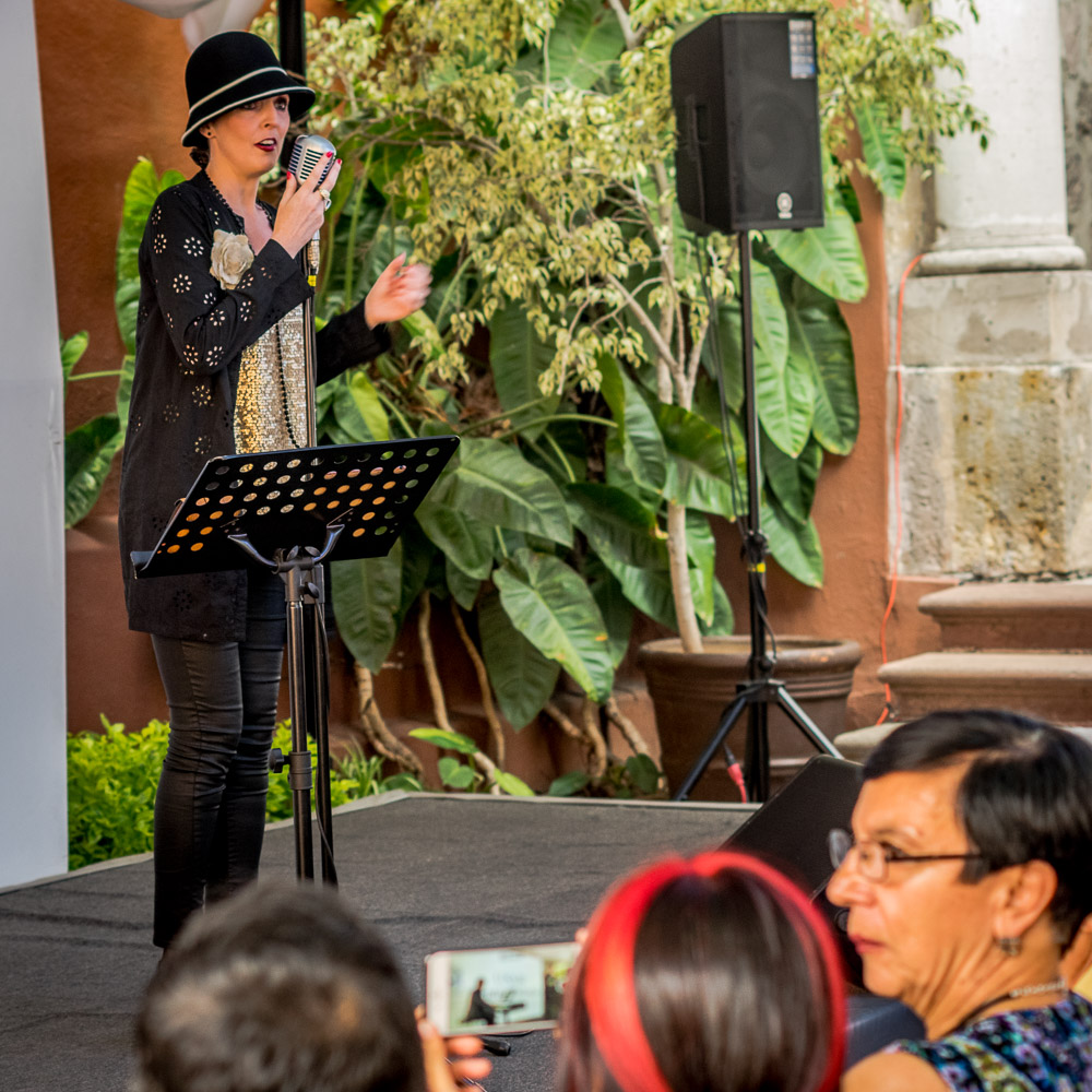 Jazz en la UNAM: Alex Mercado - piano, Lousie Phelan - voice